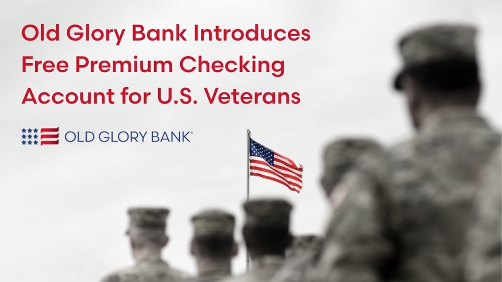 American soldiers with American Flag